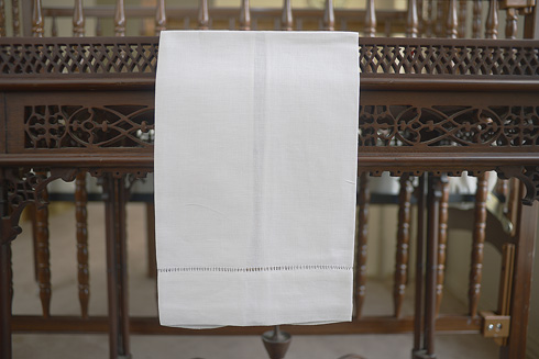 Linen Guest towel. Coconut Milk colore linen guest Towel. - Click Image to Close